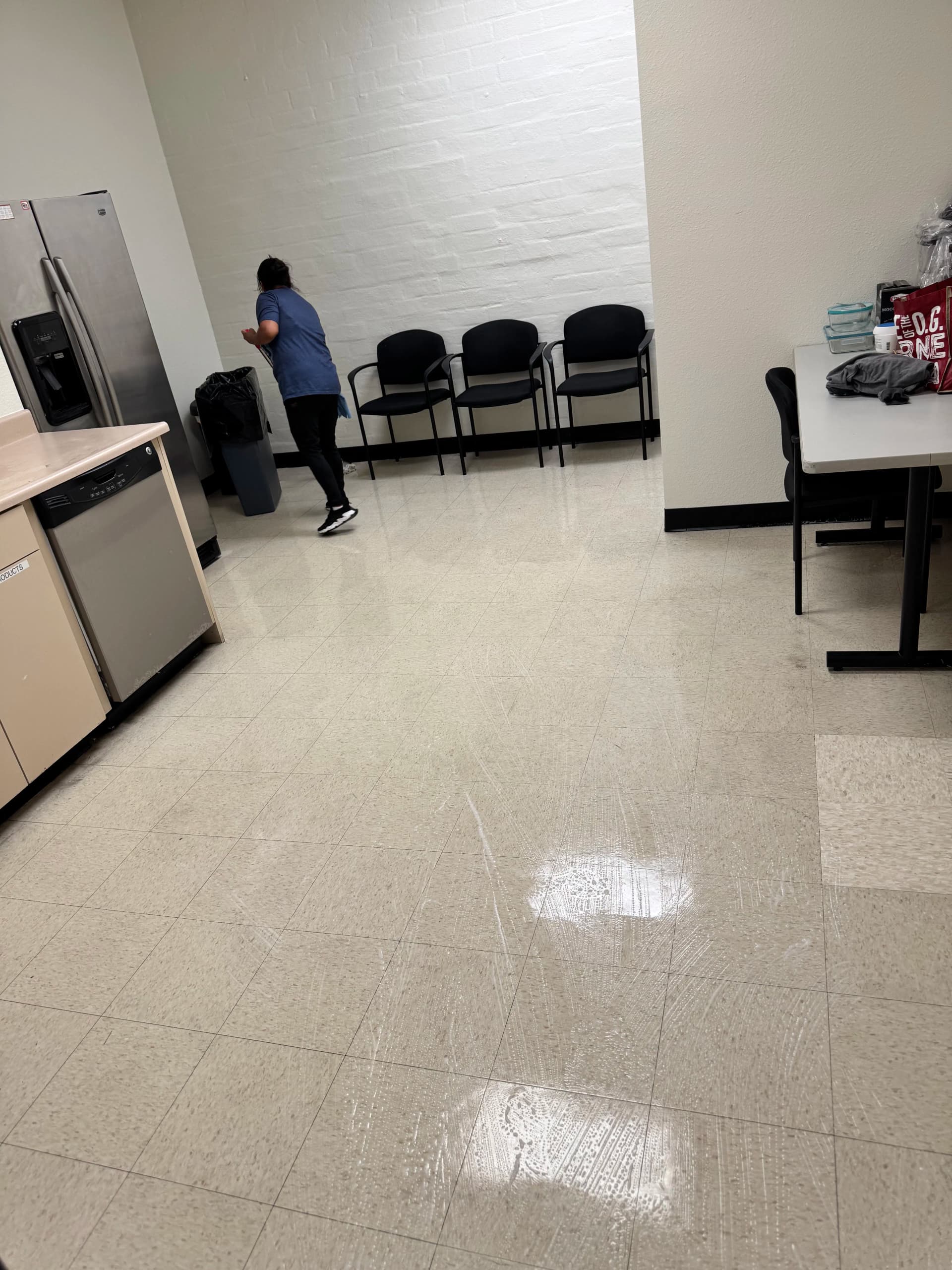 Gallery photos for Deep Cleaning a Commercial Facility in Pasadena: Image #2