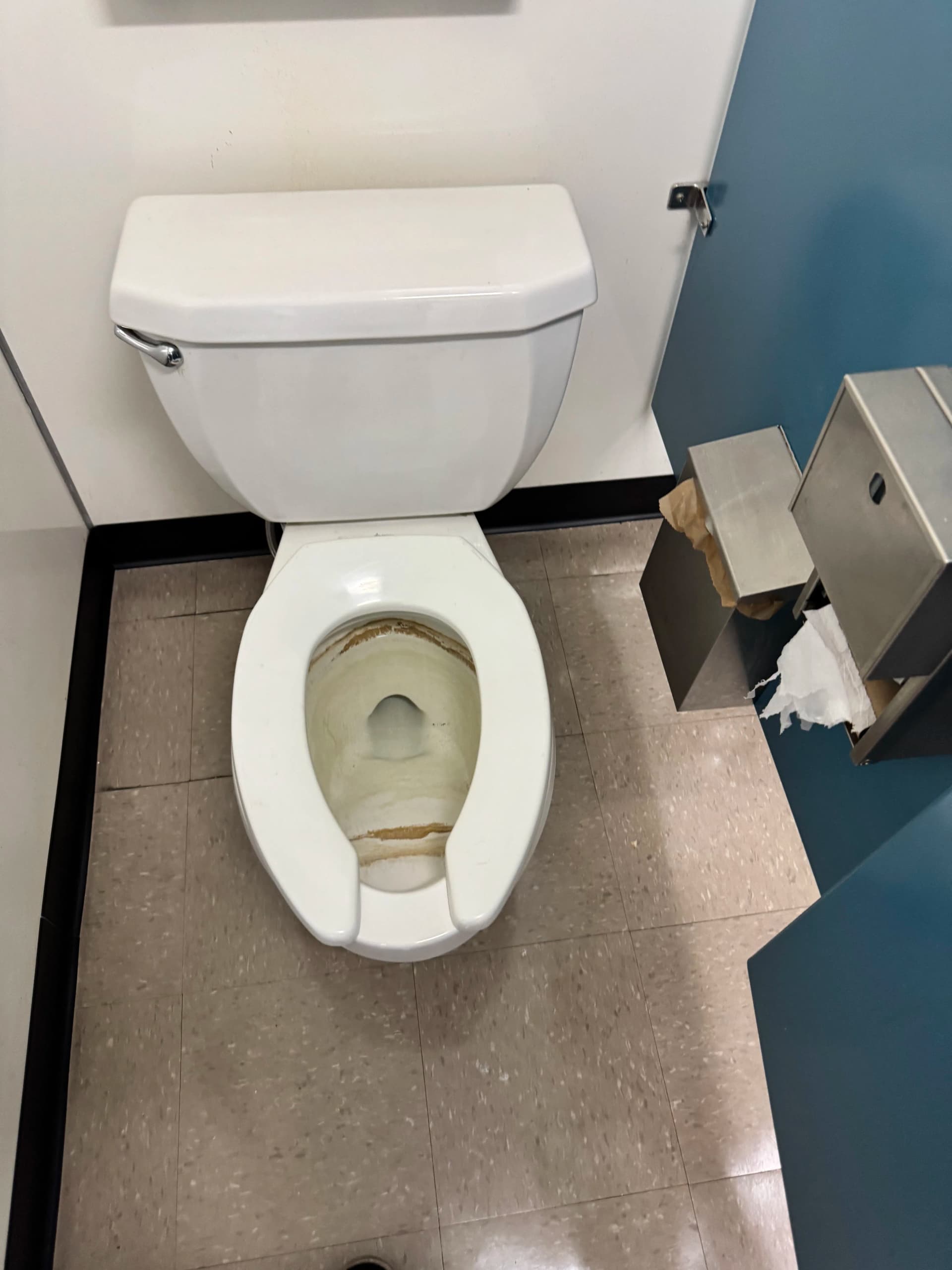 Deep Cleaning a Commercial Facility in Pasadena image
