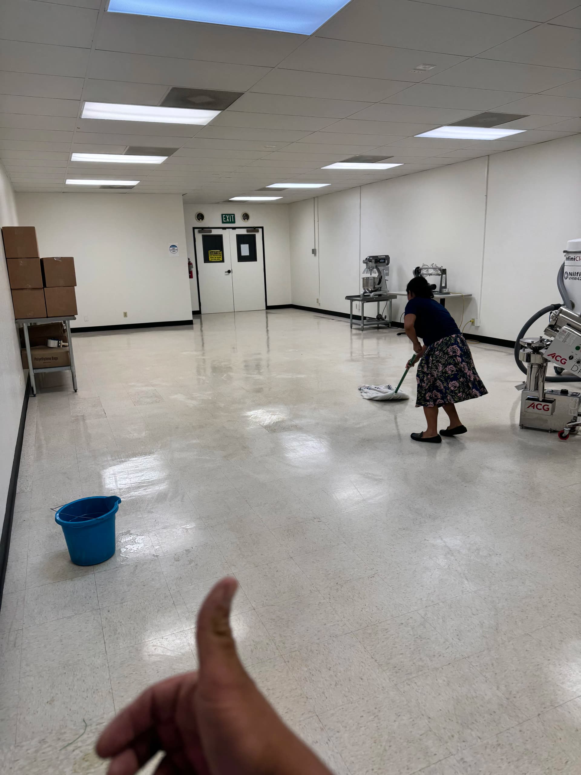 Gallery photos for VCT Floor Cleaning Done Right in Pasadena: Image #1