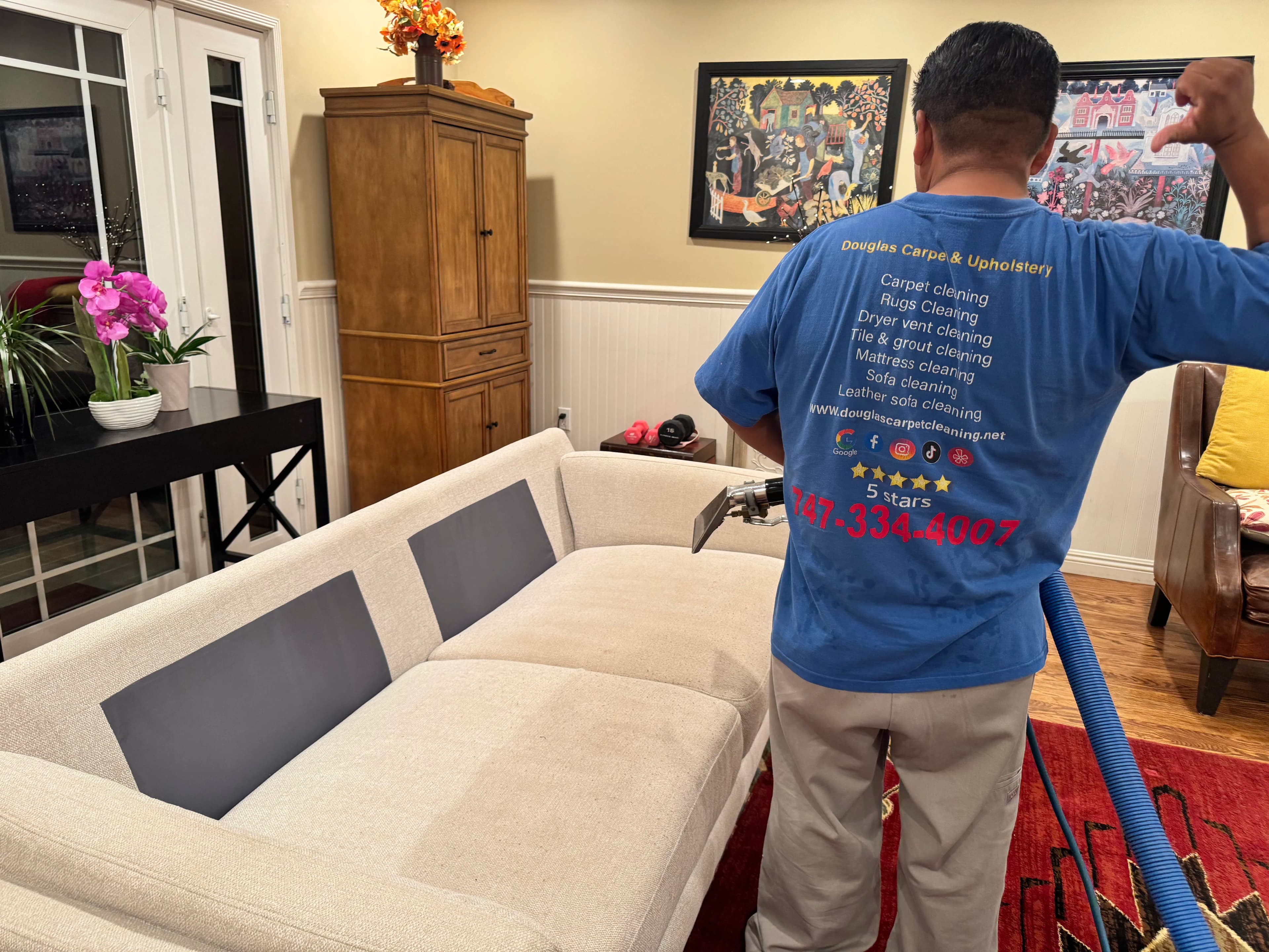 Project White Sofa Cleaning Done Right in North Hollywood image