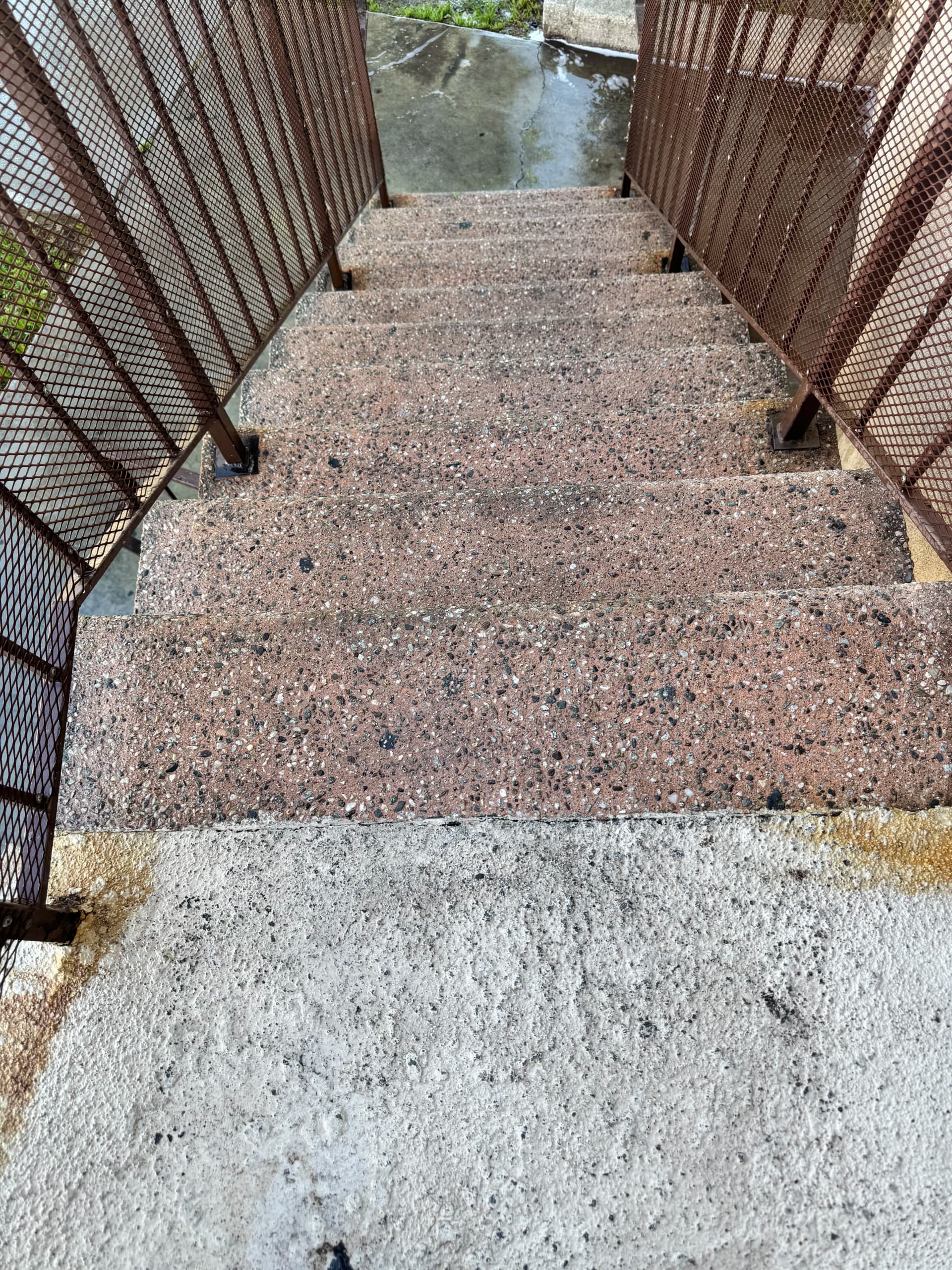 Gallery photos for Concrete Pressure Washing at a Van Nuys Entryway and Staircase: Image #1