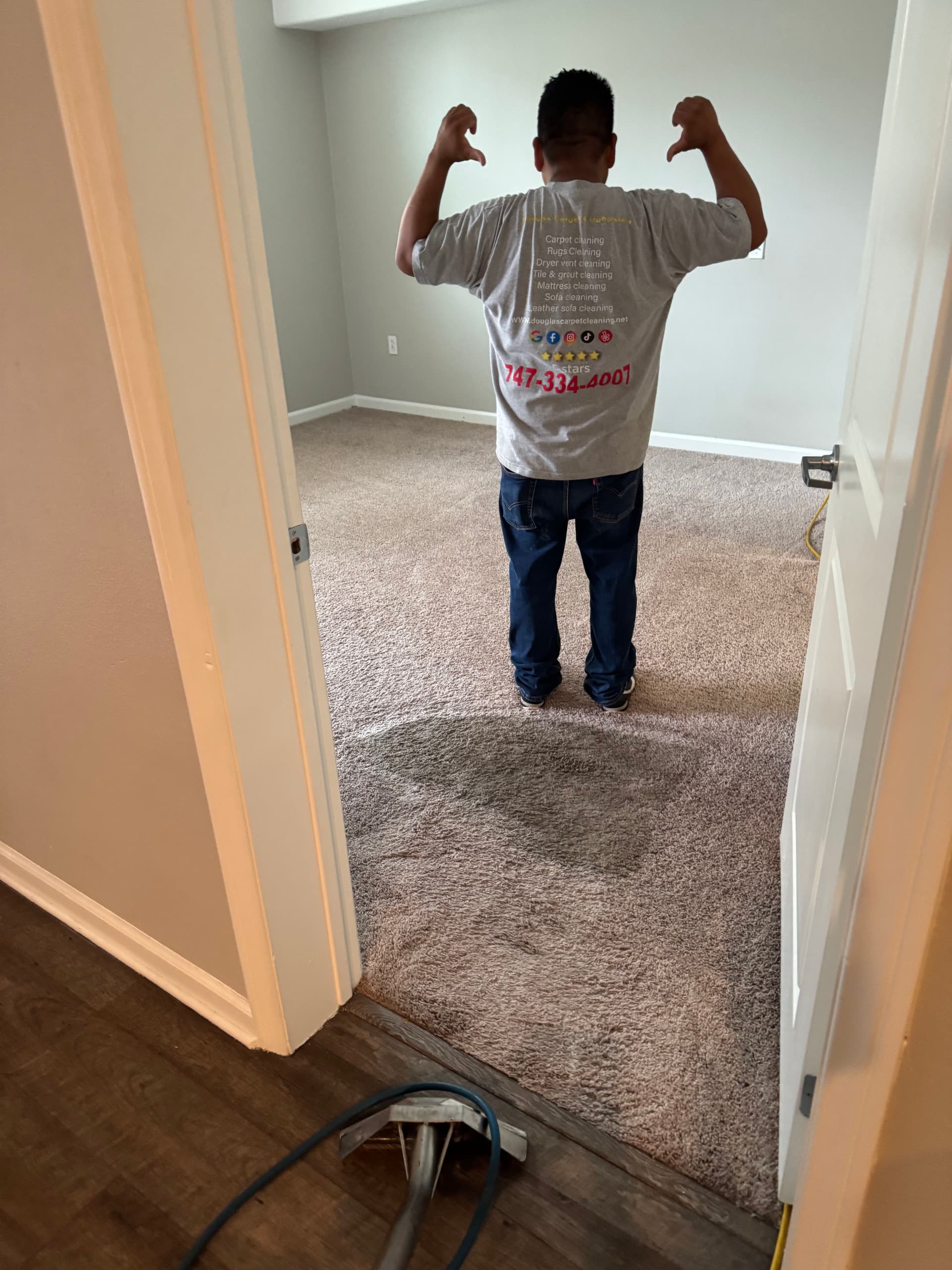 Gallery photos for Deep Carpet Cleaning Done Right in Los Angeles: Image #2