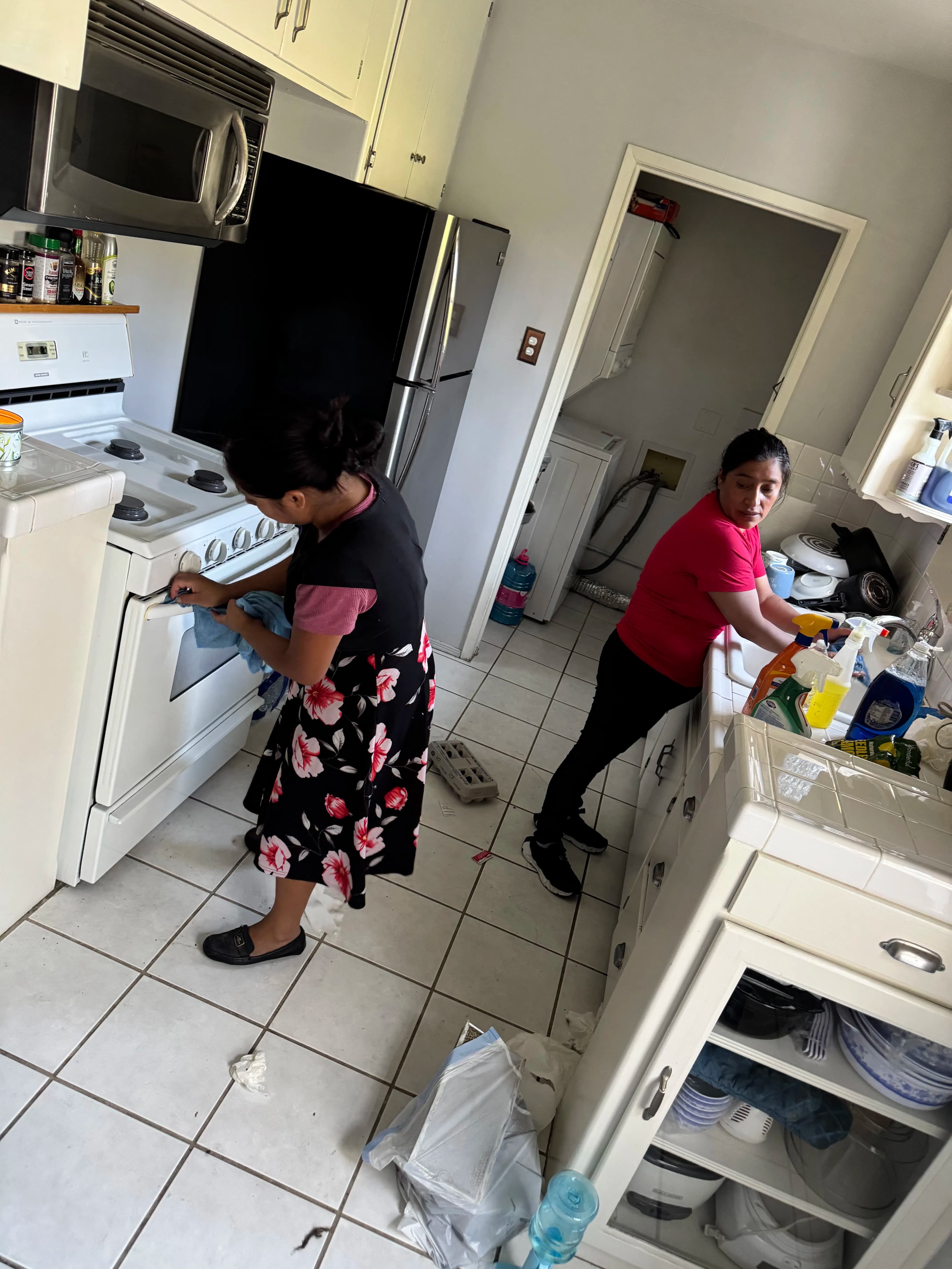 Project House Cleaning Done Right in North Hollywood image