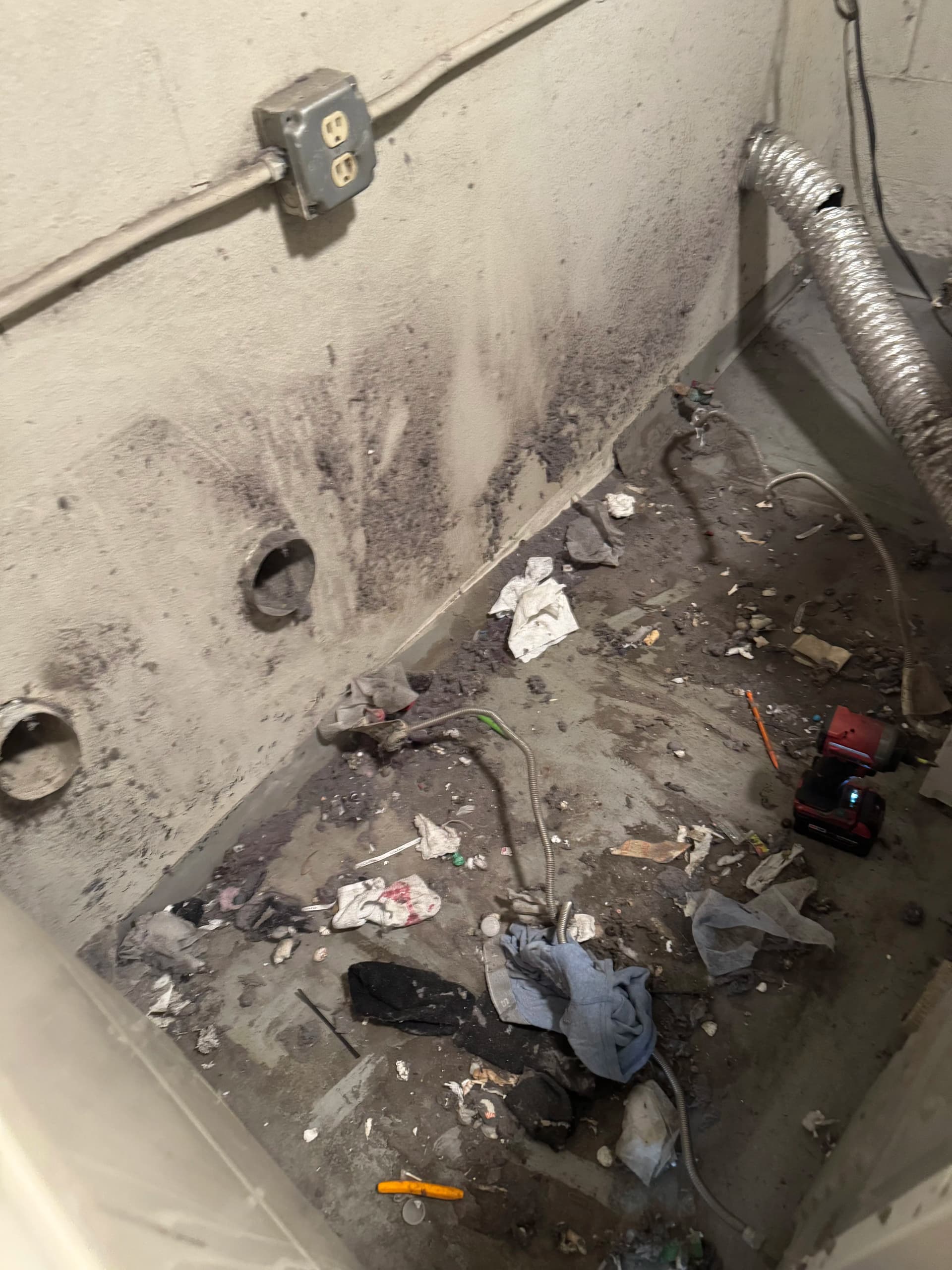 Gallery photos for Dryer Vent Cleaned and Replaced - Here's What We Found: Image #1