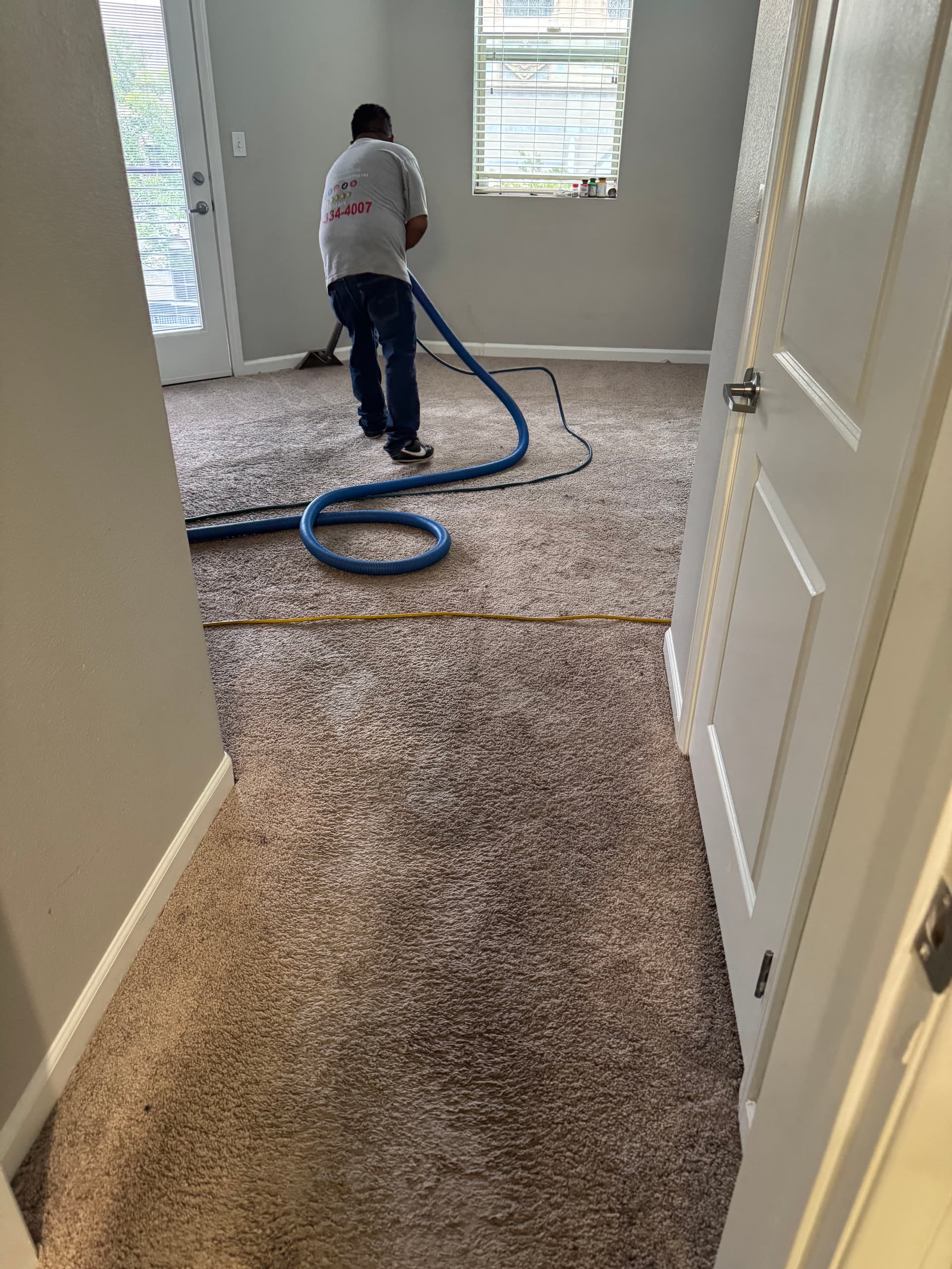 Gallery photos for Deep Carpet Cleaning Done Right in Los Angeles: Image #1