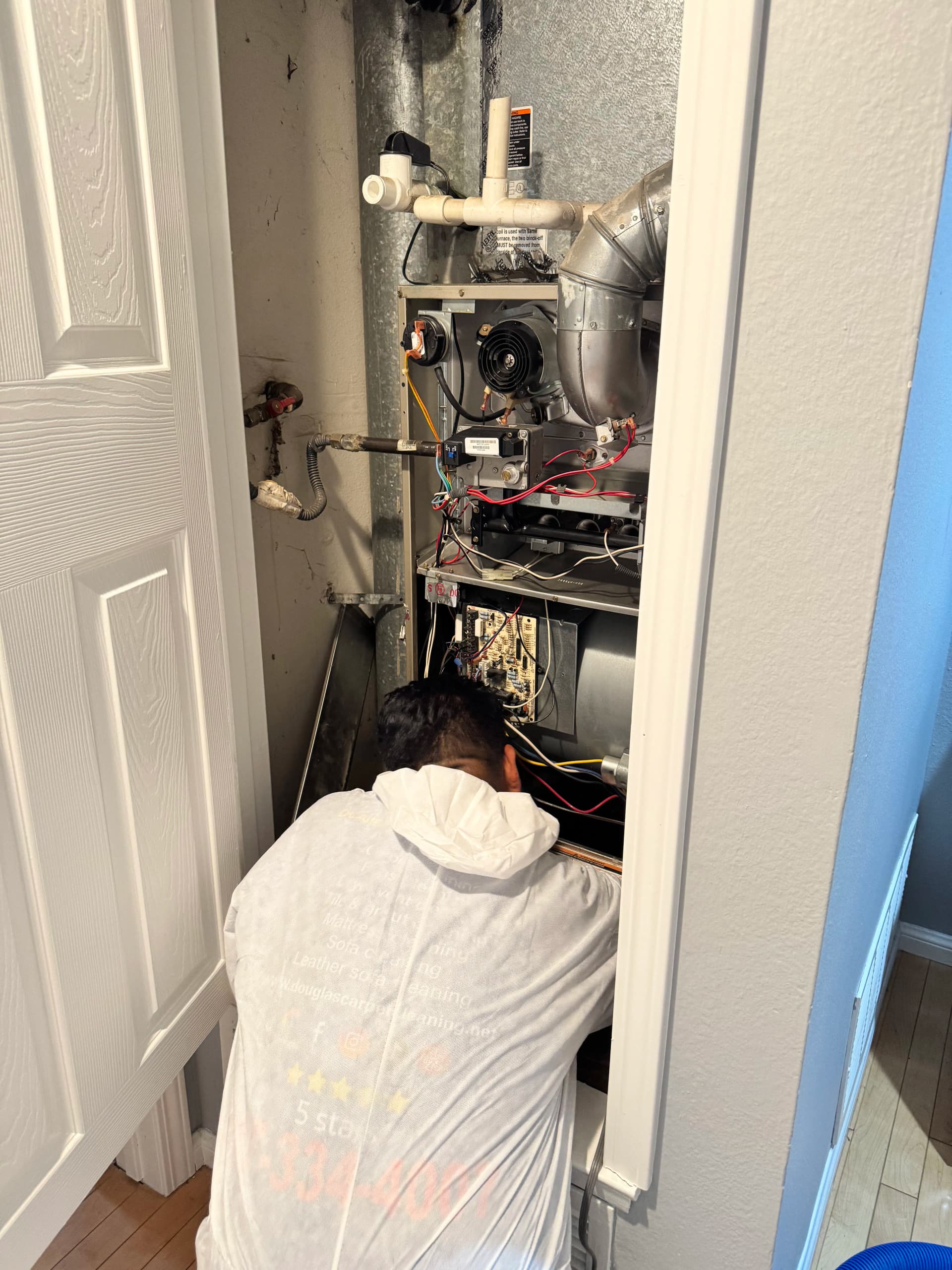 Gallery photos for Air Duct and Furnace Cleaning Done Right in Van Nuys: Image #2