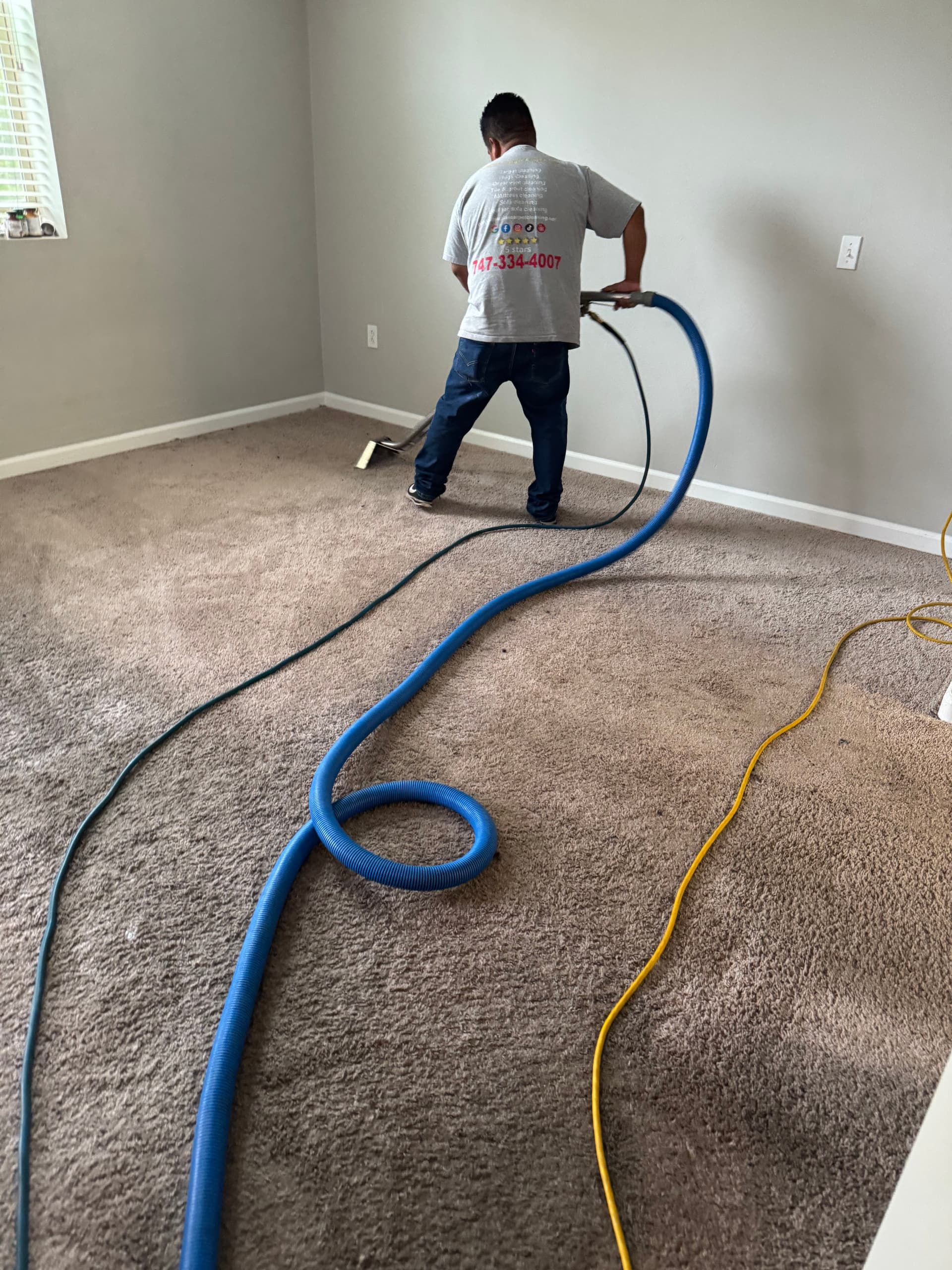 Gallery photos for Carpet Cleaning Job Done Right in Simi Valley: Image #2