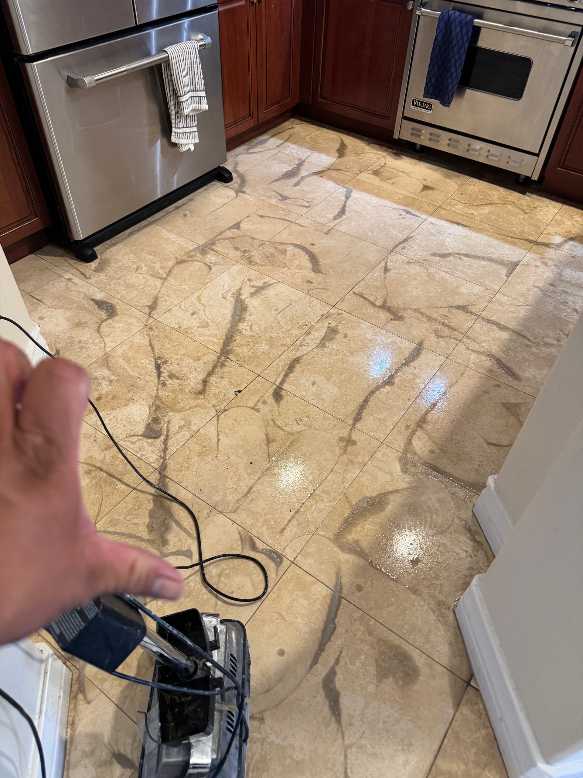 Stone Tile and Grout Cleaning in Beverly Hills Kitchen image