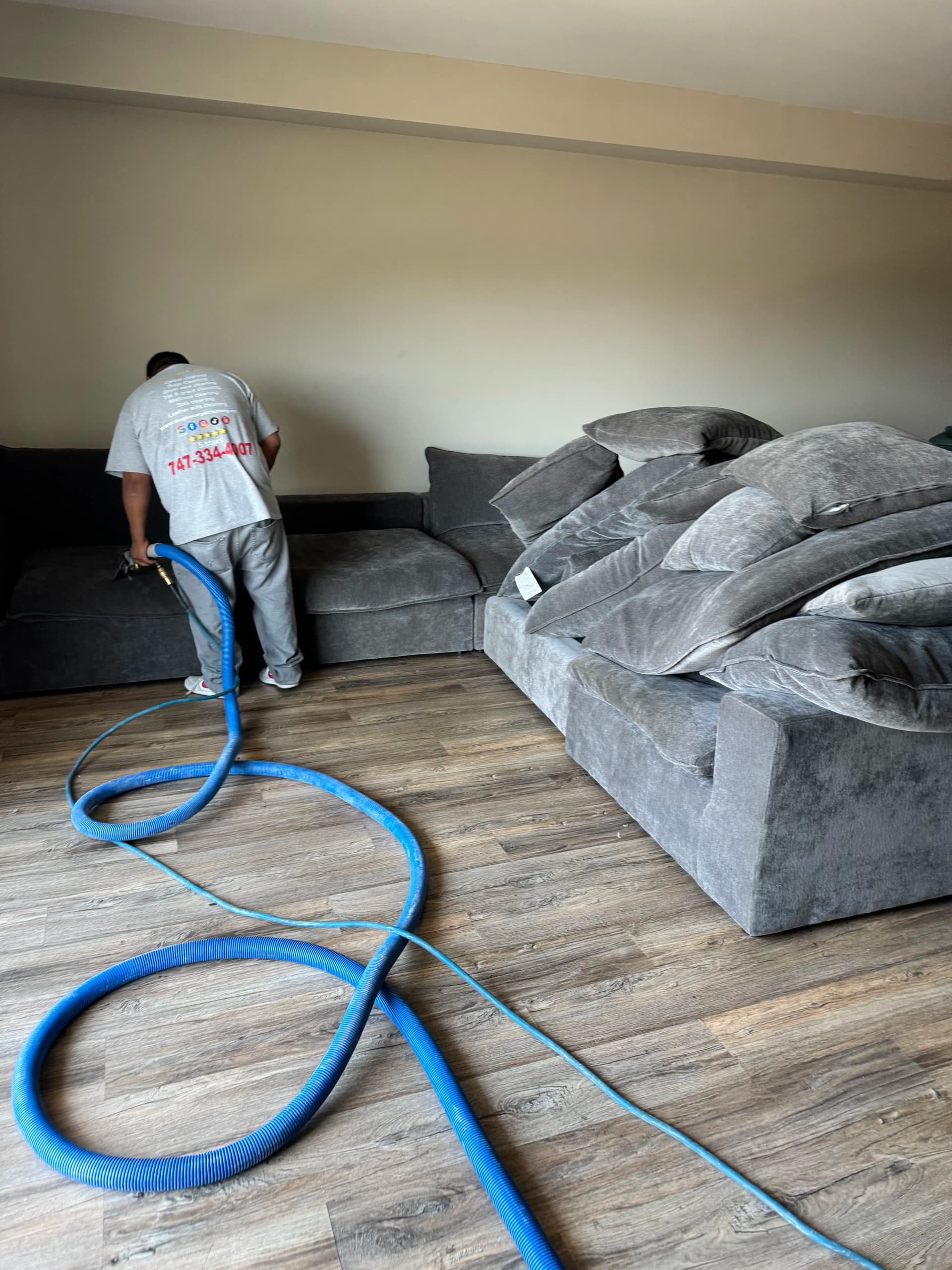 Gallery photos for Deep Sofa Cleaning for a Pasadena TX Home: Image #2