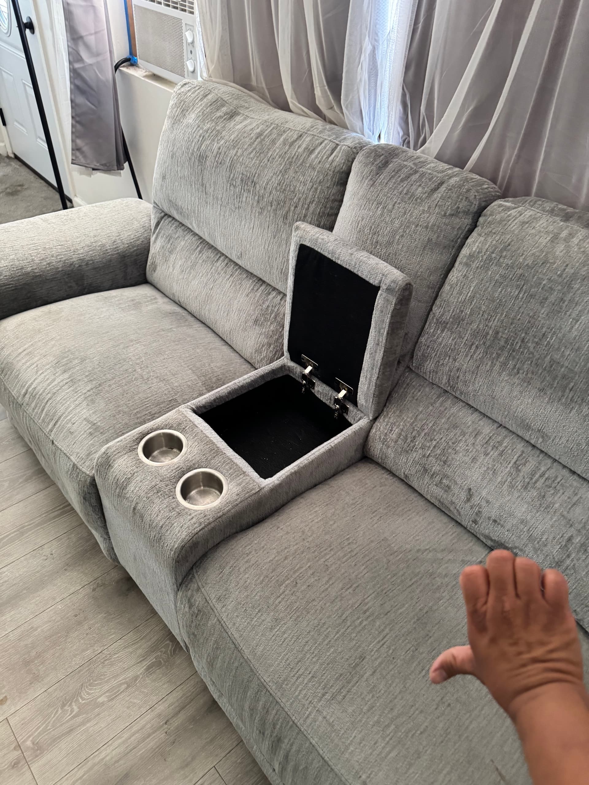Gallery photos for North Hollywood Sectional Sofa Deep Clean: Image #1