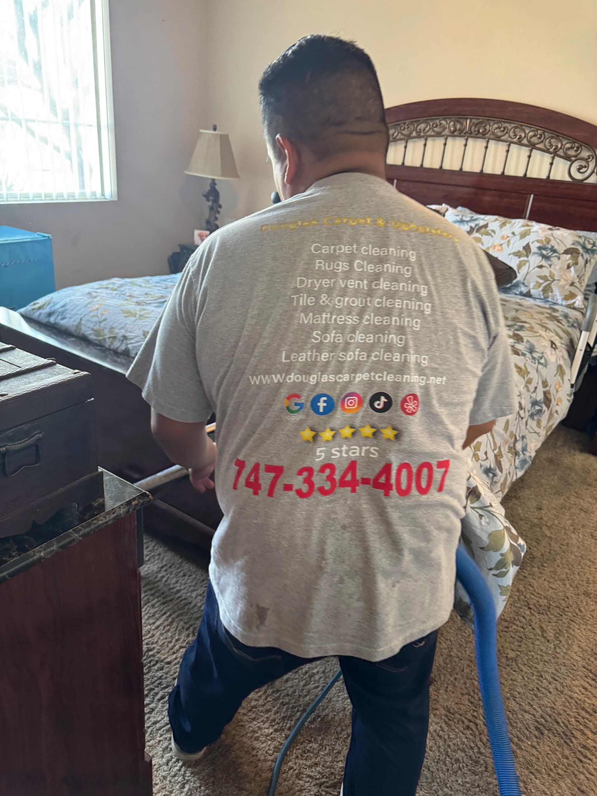 Bedroom Carpet Deep Cleaning in Thousand Oaks image