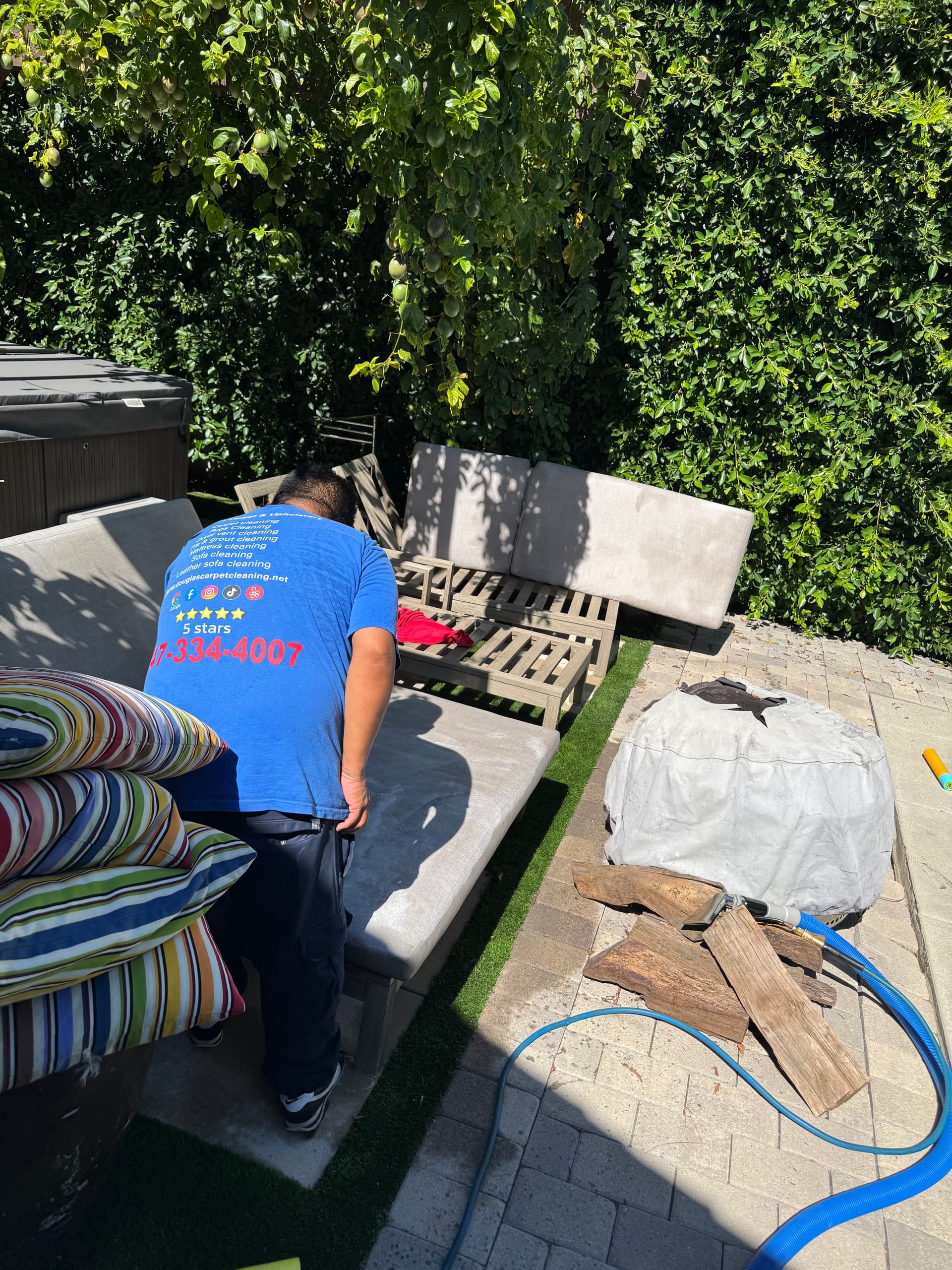 Gallery photos for Patio Chaise Lounge Deep Clean in North Hollywood: Image #1