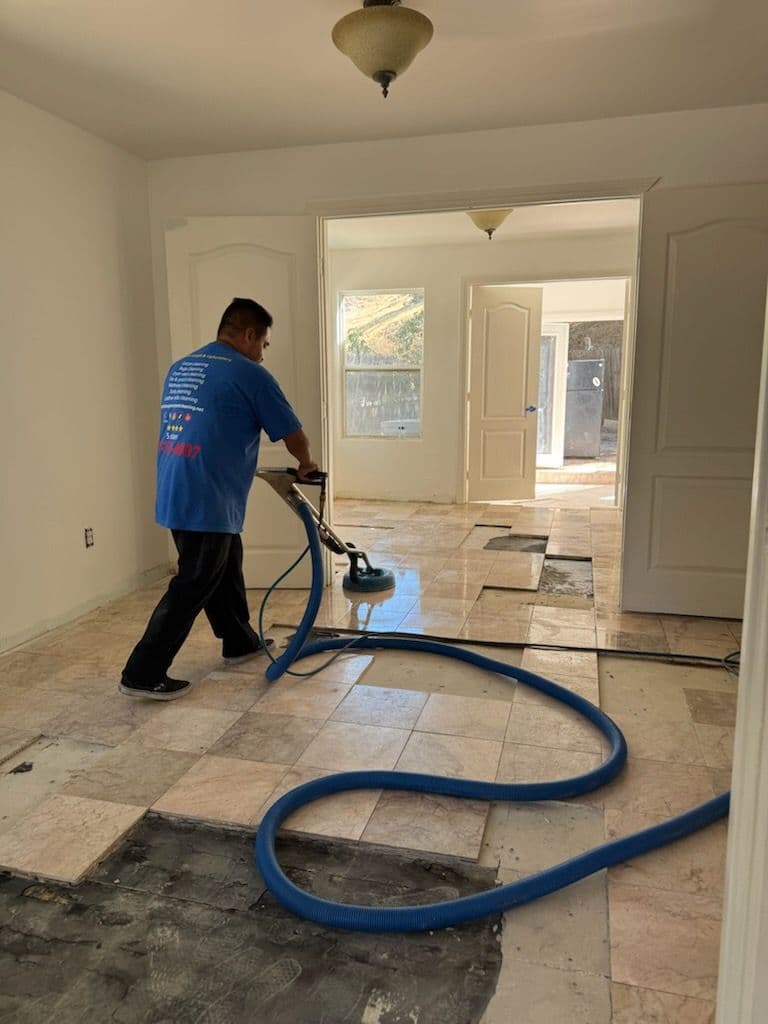 Gallery photos for Sparkling Tile and Grout Cleaning in Sylmar: Image #2