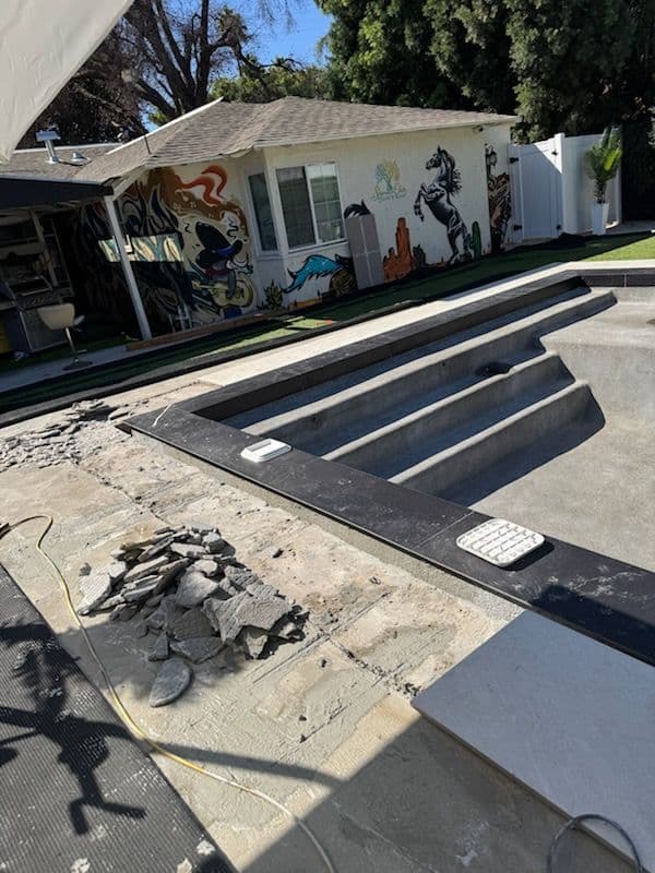 Transform Your Backyard Cleanliness with Our Expertise image