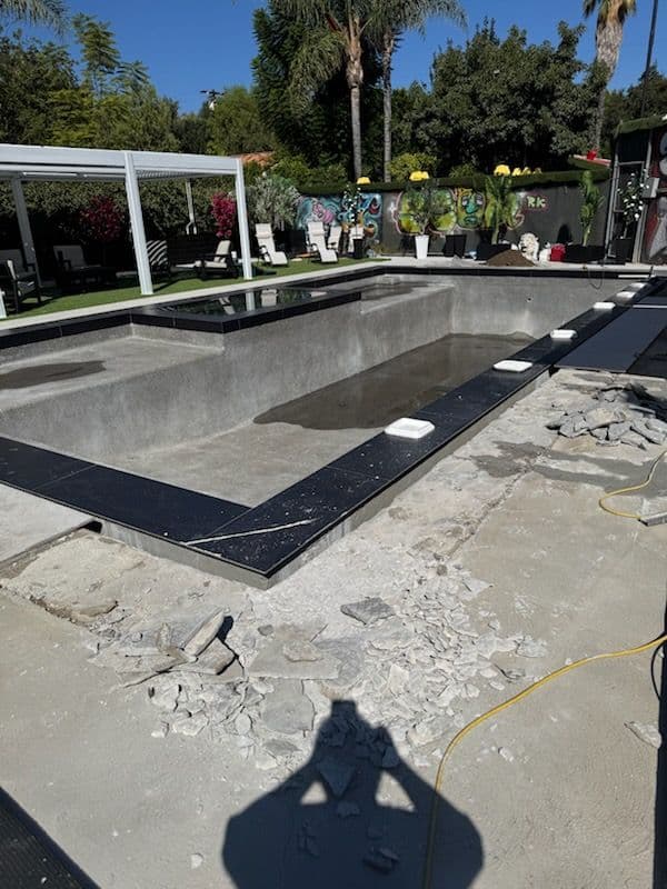 Gallery photos for Transform Your Backyard Cleanliness with Our Expertise: Image #1