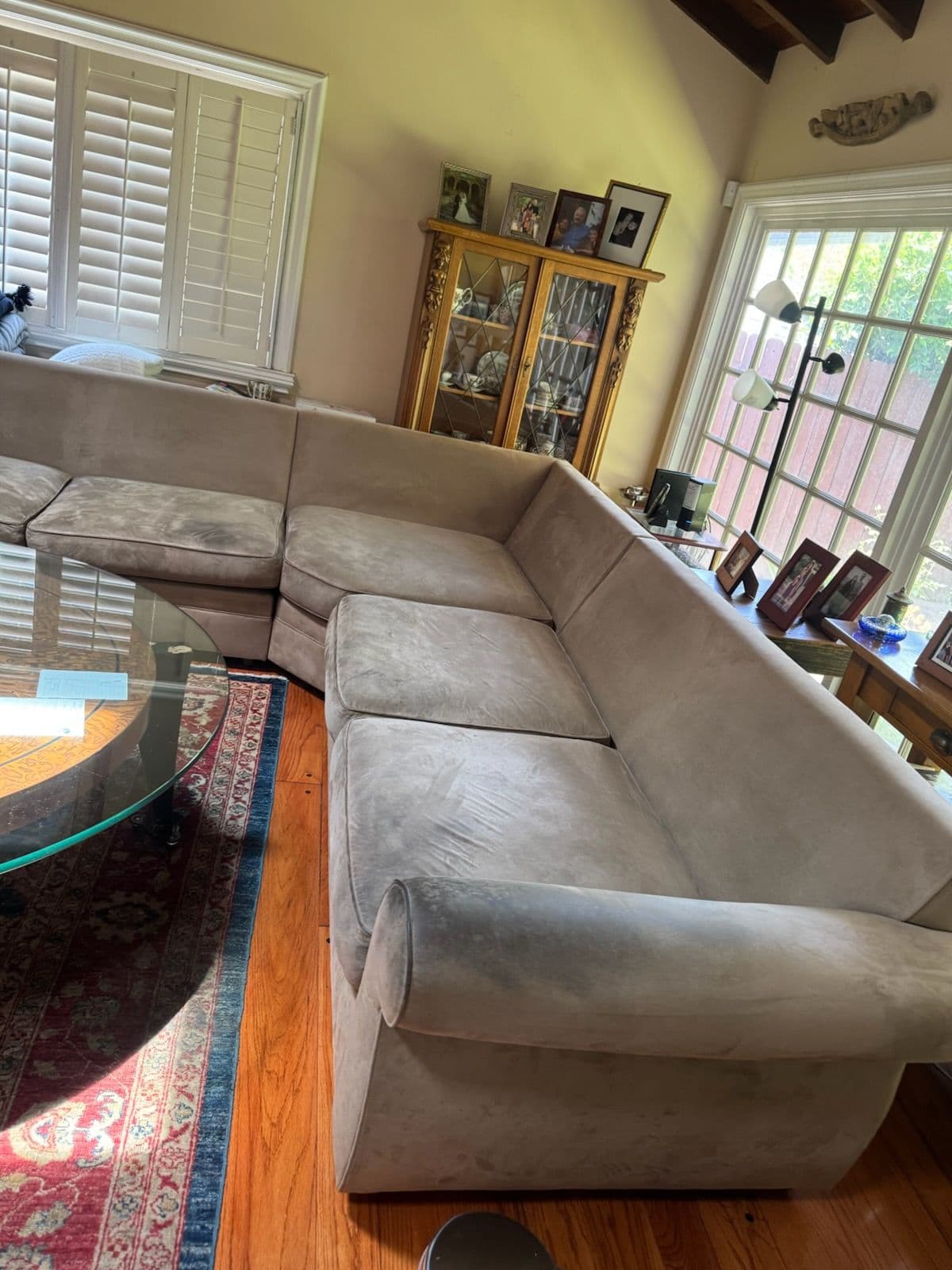 Gallery photos for Expert Sofa Cleaning Venues Up Living Spaces: Image #1