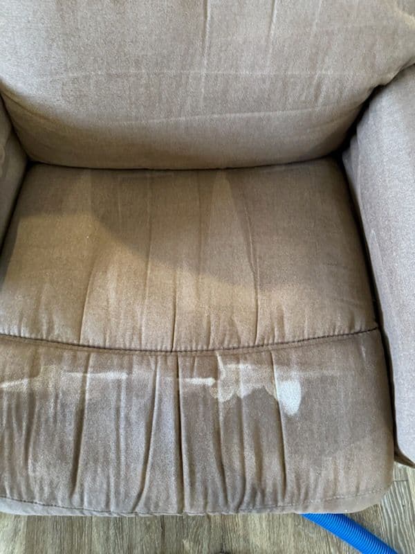 Restoring Chino Hills Sofas to Peak Comfort and Cleanliness image