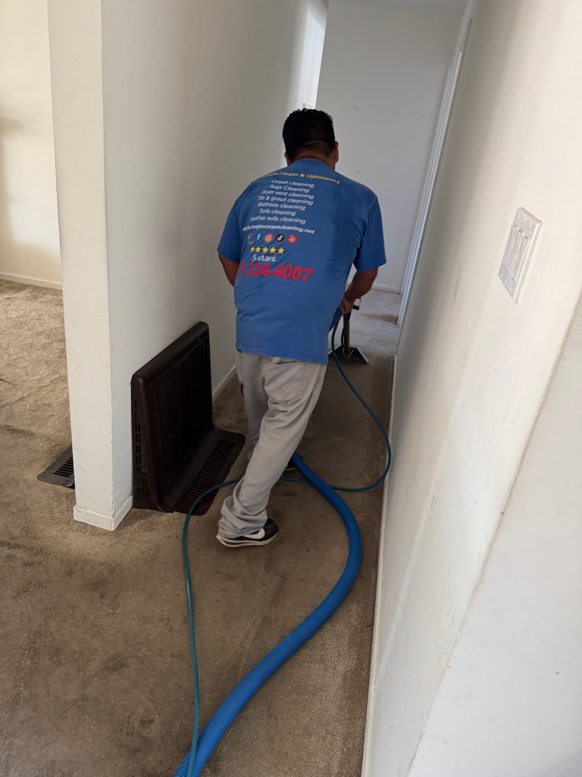 Gallery photos for Deep Carpet Cleaning Done Right in Beverly Hills: Image #3