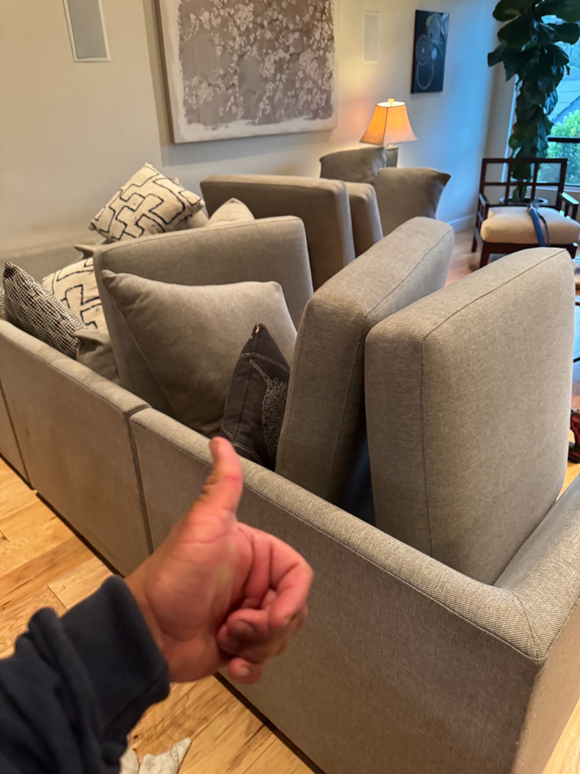 Gallery photos for Impressive Sofa Cleaning in Van Nuys: Image #2