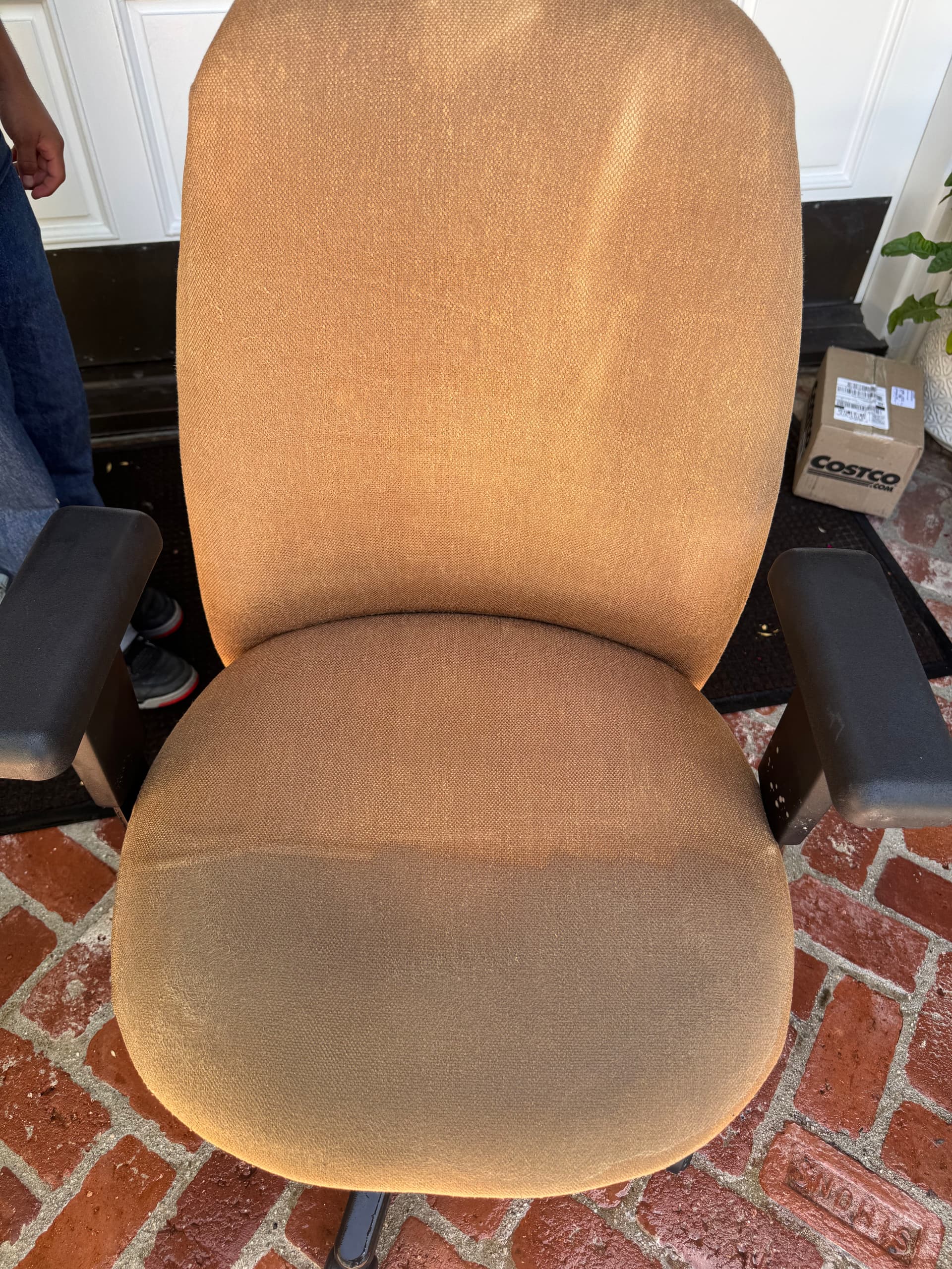 Gallery photos for Office Chair Upholstery Cleaning in Pasadena: Image #1