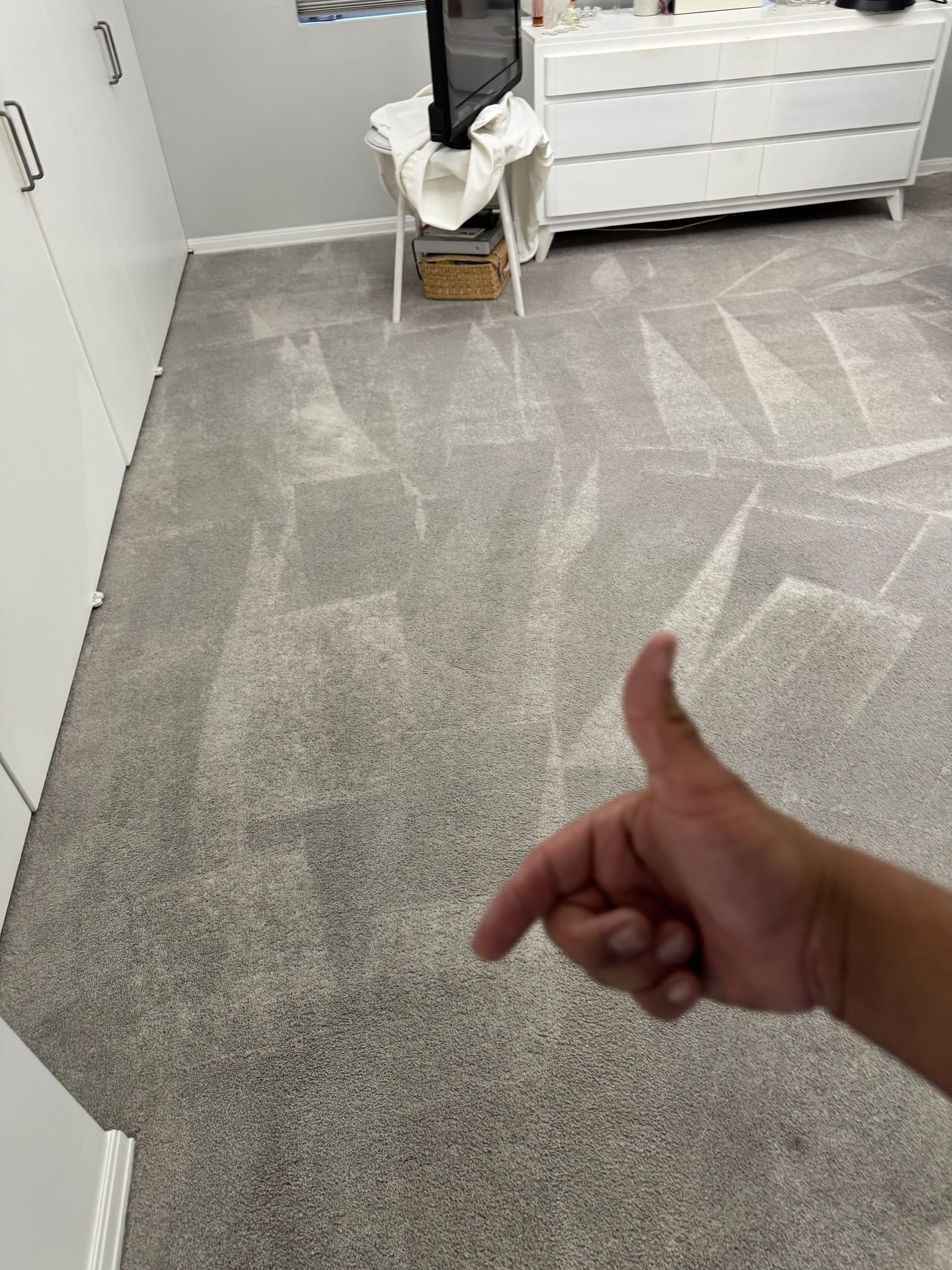 Gallery photos for Sherman Oaks Bedroom Carpet Cleaned Back to Life: Image #2